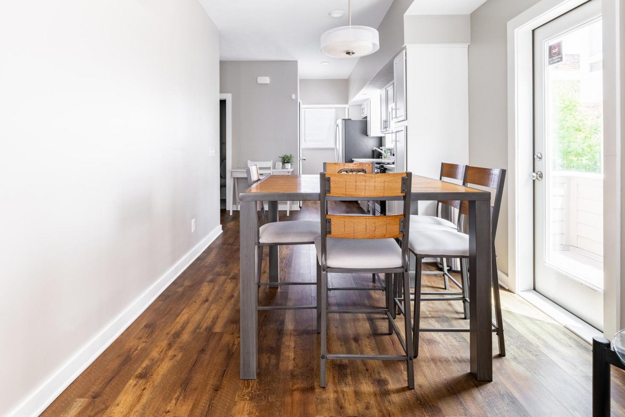 Luxury Downtown Townhome Unit 13 Кливленд Экстерьер фото